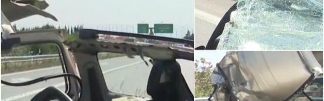 TEŠKA SAOBRAĆAJNA NESREĆA KOD EVZONIJA, IMA MRTVIH! Sudarili se kamion i automobil, saobraćaj paralisan (VIDEO)
