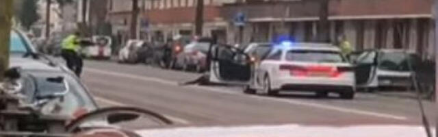 ŠTA RADI OVAJ LUDAK? Došao do kafića i počeo da baca stolice i stolove na SVE OKO SEBE! USLEDILO JE SUROVO OTREŽNJENJE (VIDEO)