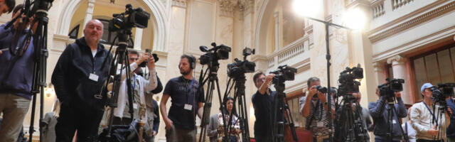 Обрачун посланика око оружја и муниције