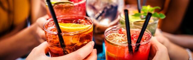 Zaboravite klasične koktele: Ovih 5 aperitiva idealni su za leto i lagano uživanje