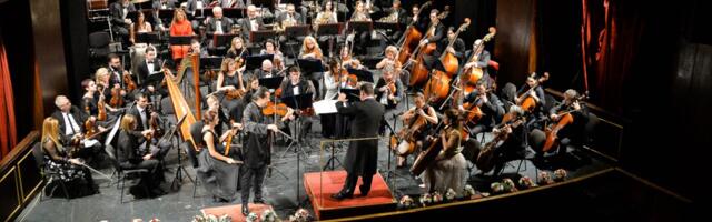 Osam koncerata na NIMUS-u - mlade nade, italijanski pijanista i violinista sa instrumentom starim 3 veka