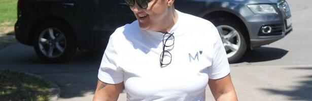 DIJETO, ZBOGOM: Marija Šerifović uživa u RASKOŠNOJ GOZBI na moru - jednom specijalitetu nikako ne može da odoli! (FOTO)