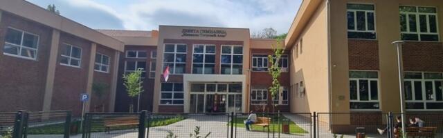 "Ekskurzija je postala luksuz": Roditelji podneli krivičnu prijavu protiv direktorke Devete gimnazije