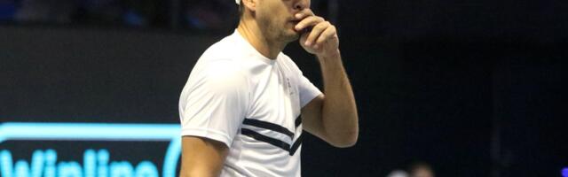 Loše vesti za srpskog tenisera, udario u staklena vrata, pa zadobio ozbiljne povrede glave, lica i vilice!