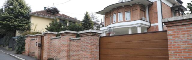 NAŠ MUZIČAR IMA NEKRETNINE VREDNE 35 MILIONA EVRA: Poseduje preko 30 nekretnina, a od cifre koju za dan uzme u svojoj vili zavrteće vam se u glavi