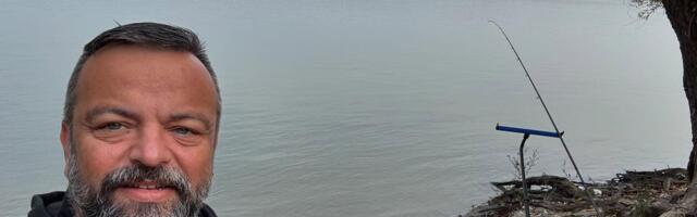 Estrada u suzama opraštaju od Saše koji je iznenada umro! Gastoz slomljen: "Neka mu je..."