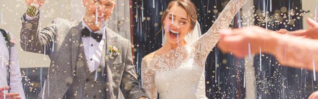 Zaova snajki polila venčanicu crnom bojom: Usledila tuča svatova ispred crkve, sad otkriveni svi detalji haosa