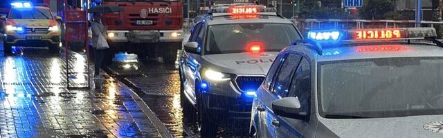 Češki metro blokiran: Službe izvlačile osobu zaglavljenu pod vozom