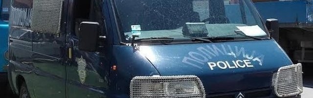 UHAPŠEN DILER U LESKOVCU! Bežao od policije, pa udario policajca betonskom kockom