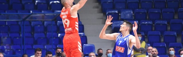 Trojke su sačuvale Budućnost, mogu li Zvezdi da donesu titulu?