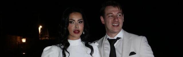 ŠOK-BOMBA UŽIVO NA PINKU, TANJA SAVIĆ SAOPŠTILA SREĆNE VESTI U EMISIJI: Pevačica jedva čeka da rodi DETE Mukiju!