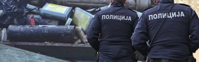 Drama na Savi kod Šapca! Isplivao misteriozni kofer sa opasnim sadržajem, hitno je uništen (FOTO)