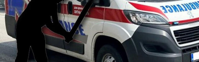 "KAO DA JE NEKO PUSTIO ZVER S LANCA!" Bez razloga pretukao Ivana (21) u centru Mladenovca! Očevici o brutalnom napadu: "Delovalo je kao da HOĆE DA GA DOKRAJČI!"