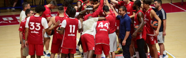 CRVENA ZVEZDA - ARMANI Crveno-beli u minusu pred poslednju četvrtinu