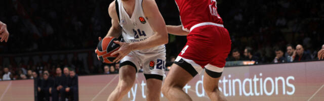 VELIKA POBEDA SRPSKOG TRENERA Kokoškov sa Efesom srušio Olimpijakos u Pireju