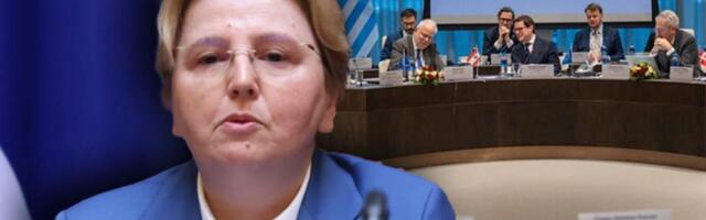 DOLOVAC OBMANULA JAVNOST U SRBIJI? Sajt Eurojust-a ne potvrđuje njena haška saopštenja