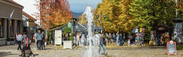 ČUVENA TURISTIČKA ATRAKCIJA VRNJAČKE BANJE PRESTAJE DA POSTOJI: Porodica Strugarević odlučila da posle više od pola veka rada zatvori svoju radnju "Opanak"