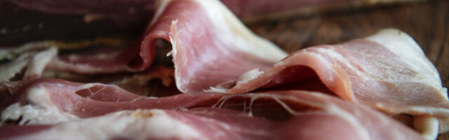 Ухапшен осумњичени за крађу шунке и кулена