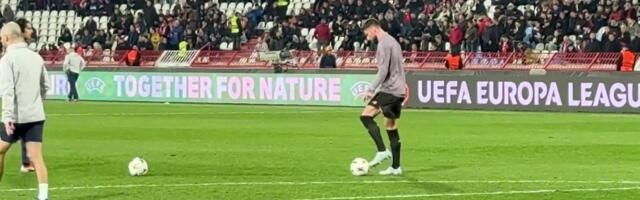 Fudbaleri Lila istrčali na teren: Ovako su ih dočekali navijači crveno-belih