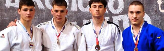 Milkoviću i Vasiću bronzane medalje na Školskom prvenstvu