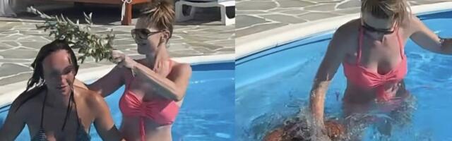 Isterivanje đavola iz Slađe! Natalija sa grančicom u ruci mlati koleginicu po glavi, pa je potapa - Pogledajte samo snimak
