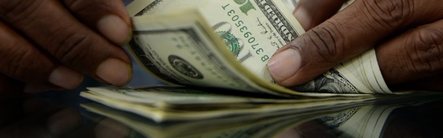 Rusija u potpunosti izbacuje dolar iz Fonda nacionalnog blagostanja
