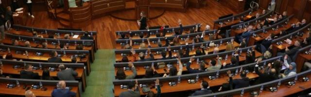 PONOVO NIŠTA OD TAJNOG GLASANJA, SKUPŠTINA NIJE FORMIRANA NI IZ 48. PUTA! Potpuni haos u Prištini!