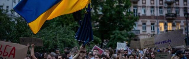 FIJASKO Zelenskog: Ogromni protesti, stigla i packa iz EU (VIDEO)