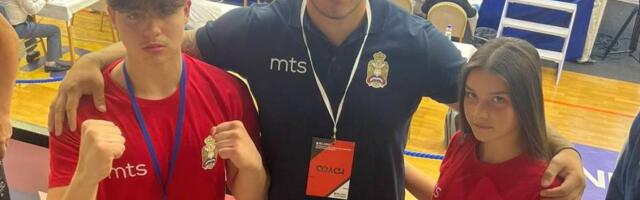 Mladi bokseri kluba „Mancha“ iz Leskovca  u dresu reprezentacije na Evropskom prvenstvu za kadete
