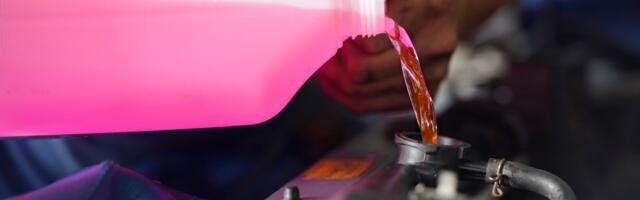 Iskusni vozači sve češće sipaju sodu bikarbonu u antifriz da zaštite motor od havarije: Ovo je razlog zašto