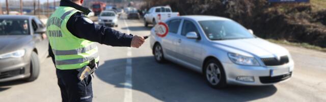Pljušte kazne zbog brzine: Saobraćajci vrebaju vozače iza svakog ćoška, evo koliko je kazni napisano za samo sedam dana