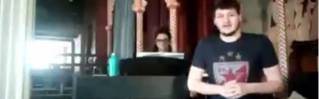 OVO ĆE VAS ODUŠEVITI! Čolinu pesmu "Noć mi te duguje" svi znamo, ali je nikada nismo čuli u ovom aranžmanu! (Video)