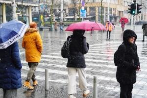 Престају падавине, од понедељка постепени раст температуре
