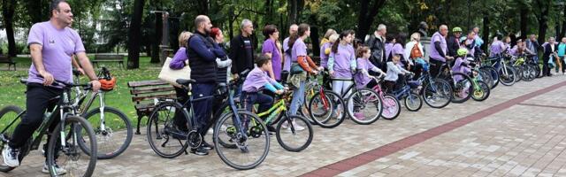 Daj pedalu raku: Vožnja biciklima kao podrška obolelima od karcinoma dojke