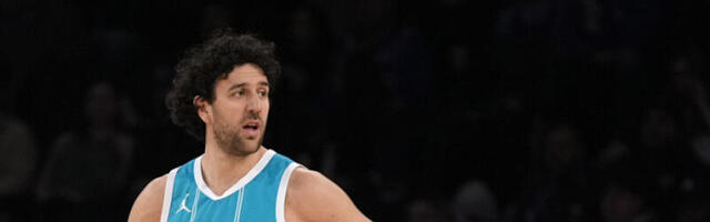 IZGLEDA DA JE SADA GOTOVO Vasilije Micić stiže u Evropu i nosiće crveno-beli dres