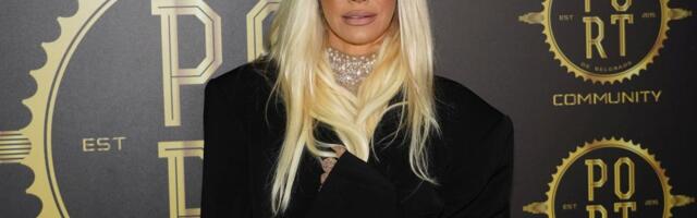 Mnogi se pitaju šta će joj ona? Nikada ne biste pogodili sa kim letuje Nataša Bekvalac