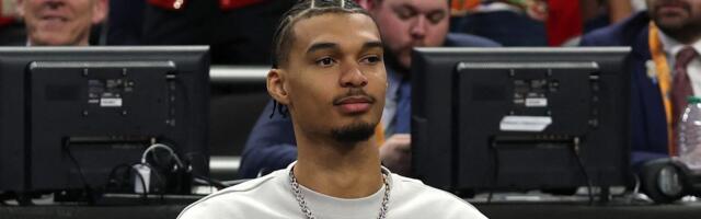 Viktor Vembanjama investira u svoj dečački klub