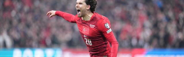 TURSKA SLAVI KADOGLUA: Turci stigli na korak od plasmana na Mundijal! Poslednja prepreka Slovačka ili tzv. Kosovo