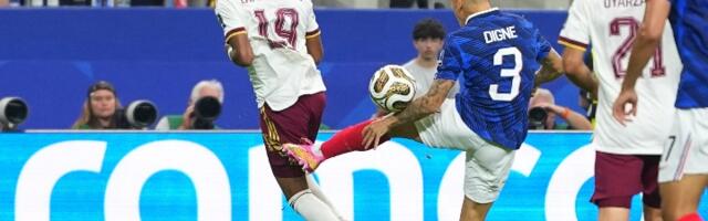Ogromna greška Francuza: Jamal iznudio penal, Ojarzabal siguran za 1:0 (VIDEO)