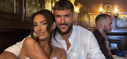 OGLASILA SE ŽENA UROŠA PLAVŠIĆA NAKON HAPŠENJA! Dok traje drama, objavila fotografiju sa venčanja i sve rekla jednim potezom