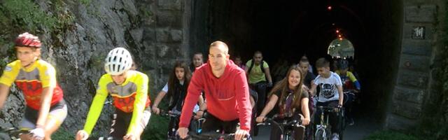 Vožnja biciklom u nedelju od Velikog parka do Velike brane
