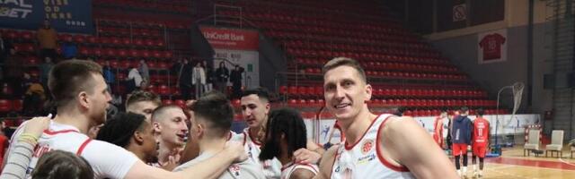 MVP titula u rukama kapitena Radničkog Uroša Nikolića, specijalnu nagradu pokloni mlađem klupskom kolegi