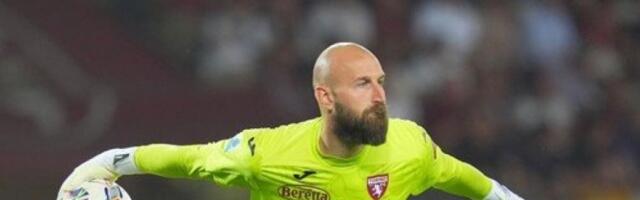 CIRKUS U TORINU! Lopta POGODILA stativu TRI PUTA, Milinković-Savića U LEĐA, pa GOL poništen! NEVIĐENA SCENA U SERIJI A! (VIDEO)