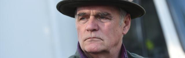 SRPSKI GLUMAC (67) OTAC ŠESTORO DECE: Supruga se PORODILA KUĆI uz pomoć babice, NAJSTARIJI SIN IMA 45, a NAJMLAĐI 7 godina