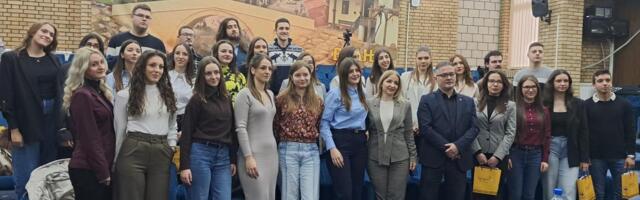 Znanje im nikad niko ne može oduzeti: Prijem za najbolje studente iz Vranja u prethodnoj godini