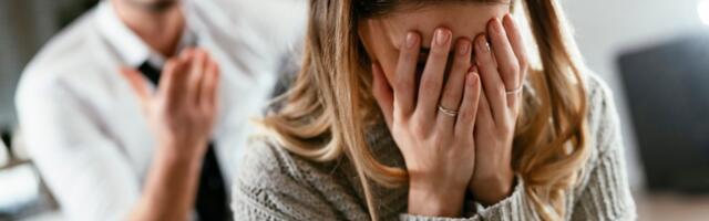 "Novac jako boli": Brakovi i veze najviše "pucaju" u januaru, evo i zašto