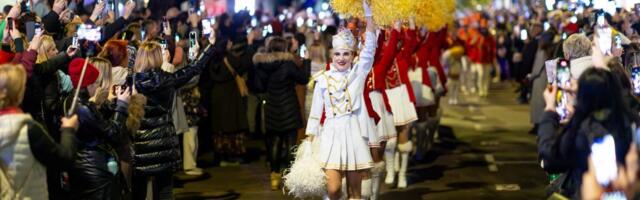 Svečana završnica 57. Praznika mimoze: Suđenje karnevalu i koncert Aca Pejovića u Herceg Novom