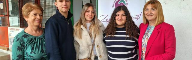 Lena, Aljoša i Anđela nagrađeni na likovnom konkursu povodom Dana borbe protiv raka dojke