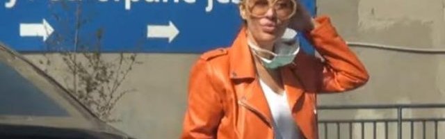 (FOTO) Osvanula fotka JEZIVOG ožiljka! Dokaz da je Ana Nikolić ugradila prsten oo želuca?!