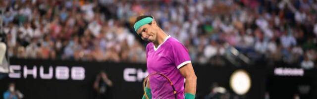 Ni finale Australijan opena nije moglo bez skandala - navijačica uletela na teren i prekinula meč